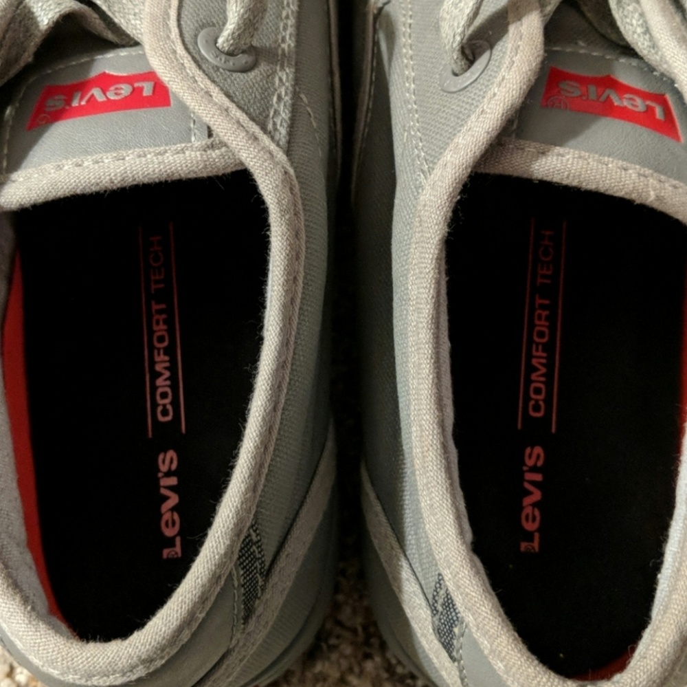 Levi's Comfort Tech Shoes - Picture 7 of 8